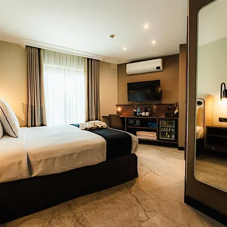 Hotel Royale Sainte Hélène Boutique 5*