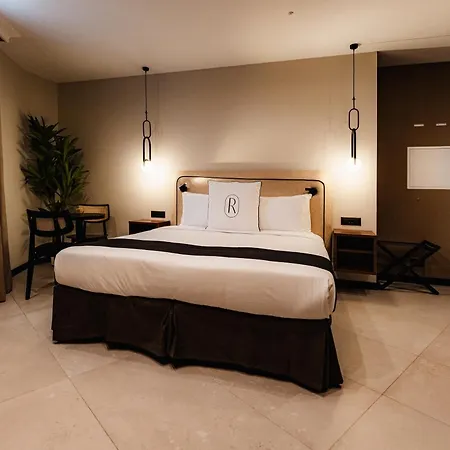 Royale Sainte Hélène Boutique Birkirkara