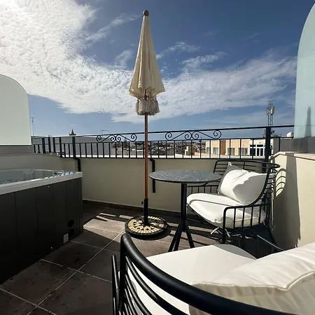 Royale Sainte Helene Boutique ホテル 5*