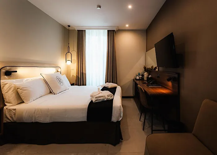 Royale Sainte Helene Boutique מלון 5*